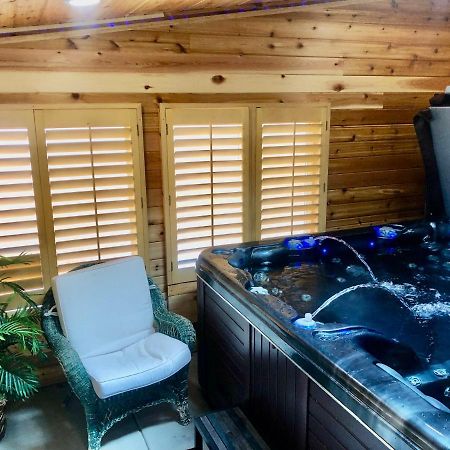 Blue Bear Den 3Br 2Ba Dtc Private Apt Hot Tub מראה חיצוני תמונה