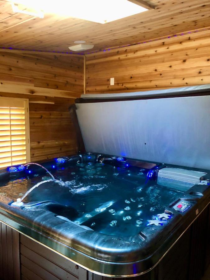 Blue Bear Den 3Br 2Ba Dtc Private Apt Hot Tub מראה חיצוני תמונה