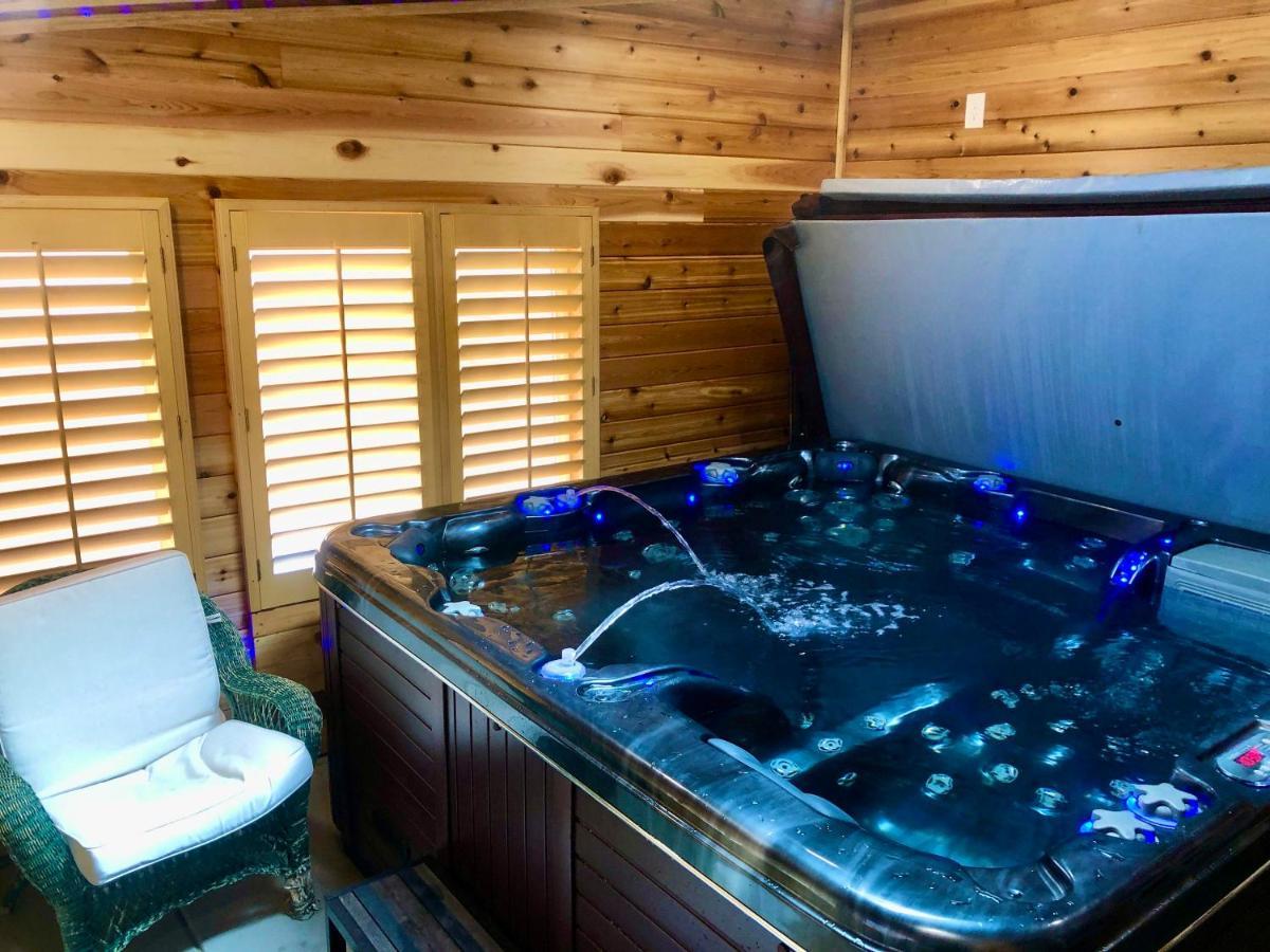 Blue Bear Den 3Br 2Ba Dtc Private Apt Hot Tub מראה חיצוני תמונה